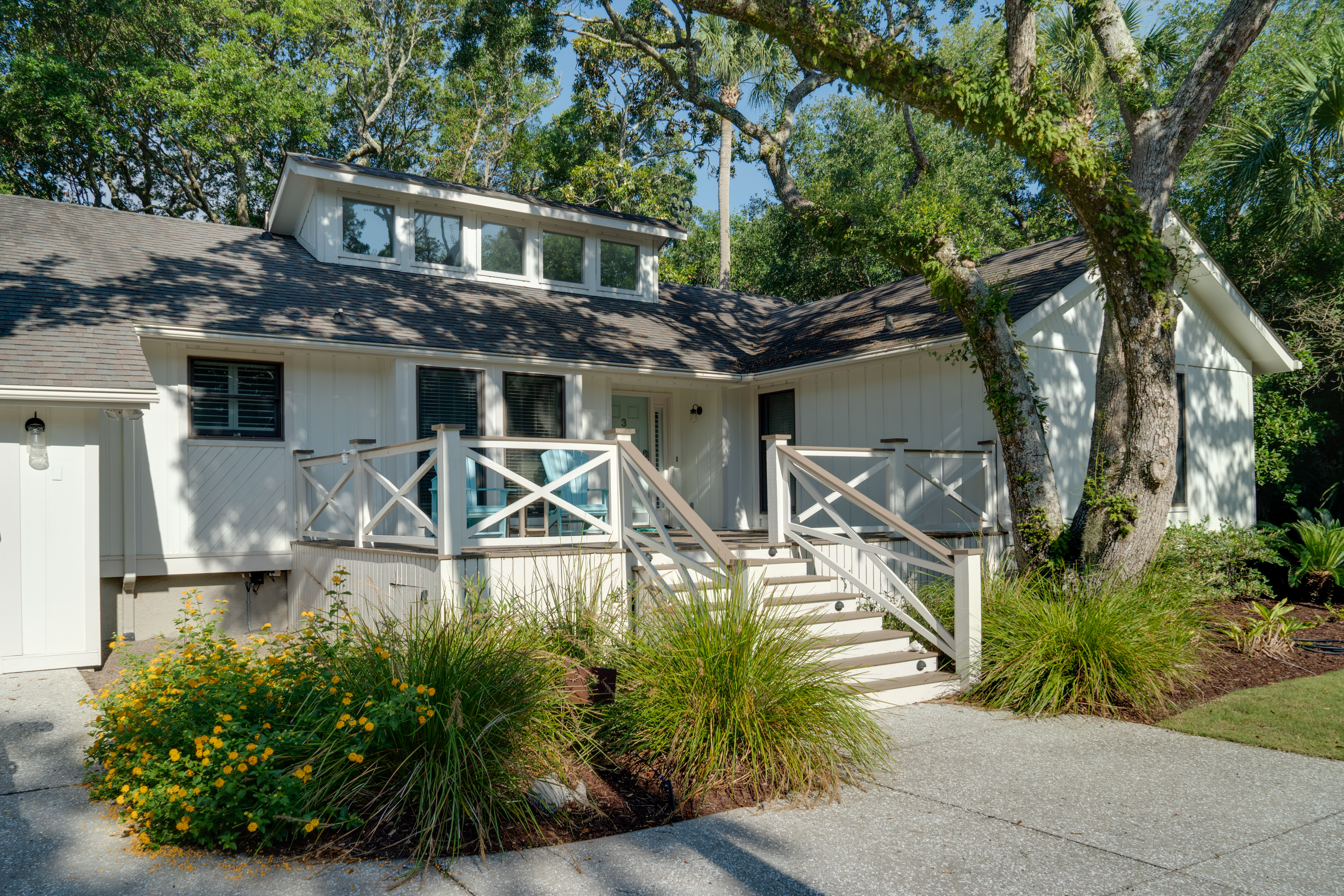 Beach cottage with wooden deck