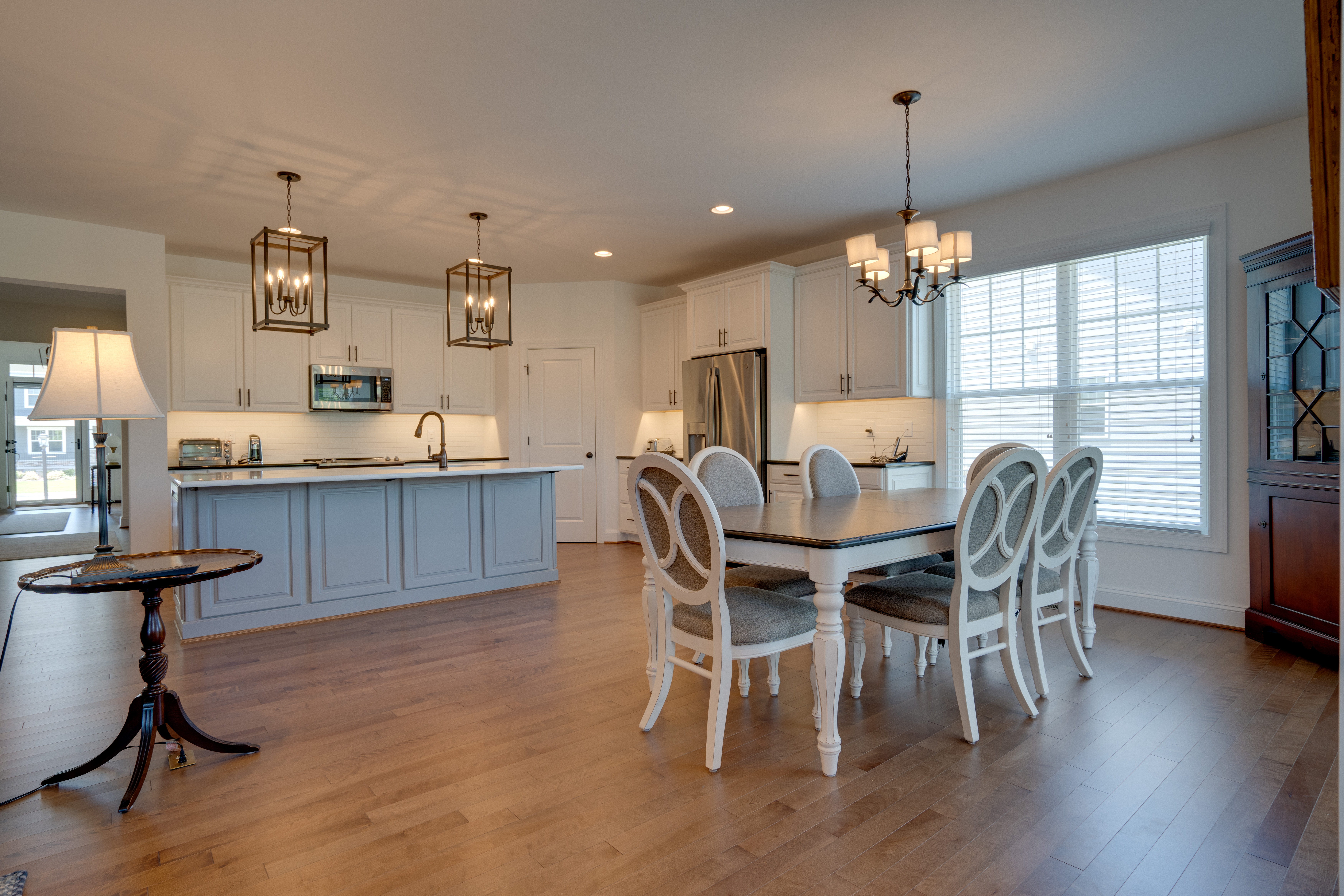 Open-plan kitchen and dining area