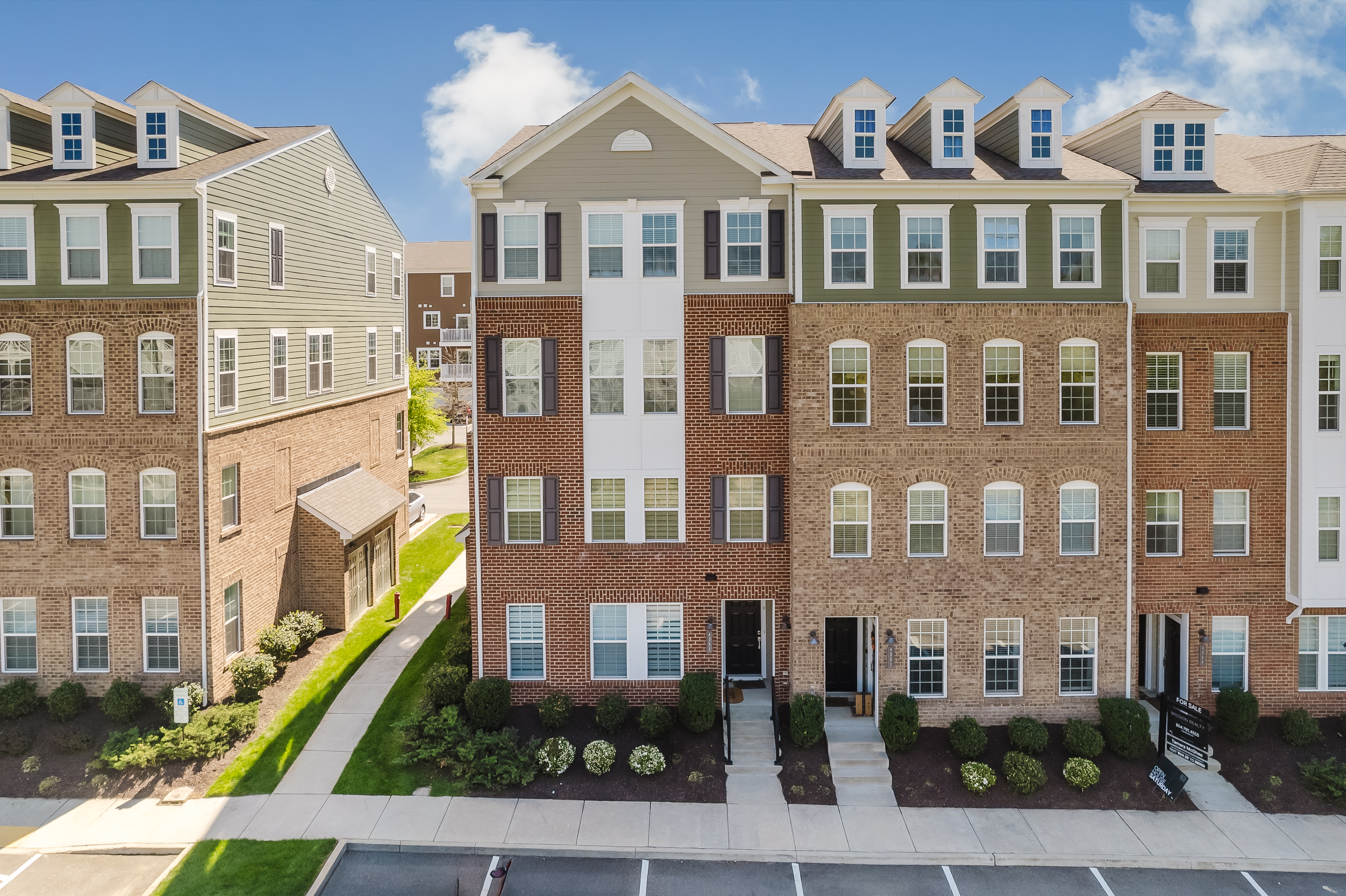 End unit Condo